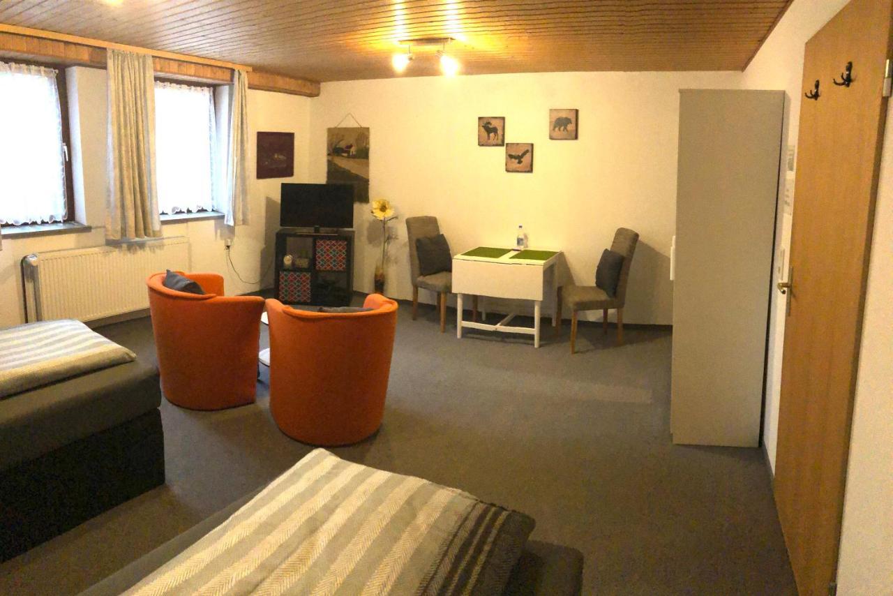 Messezimmer 4 U 2 * Дюссельдорф